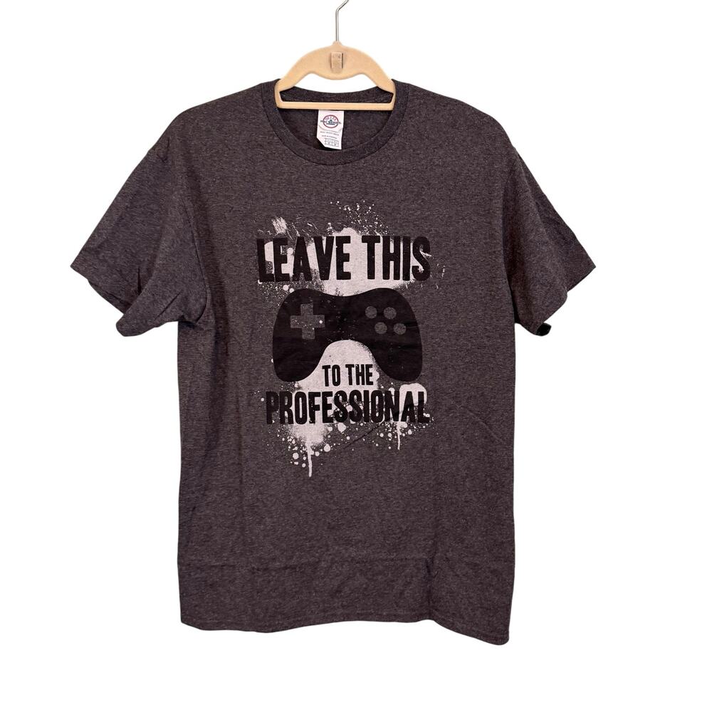 Delta Leave This Game To The Professional Gamer T-Shirt Mens Adult M Gray Casual